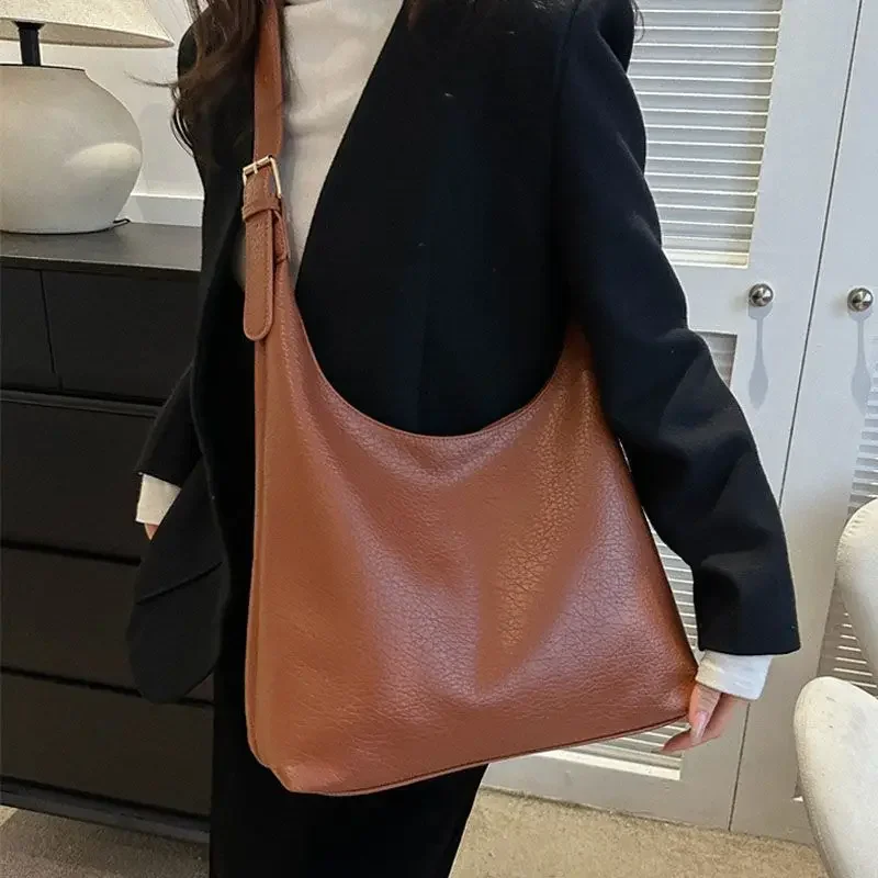 Moda Deri Tote Çanta Kadınlar  - Women Bags Trend 2025 incelemesi ve fiyatı