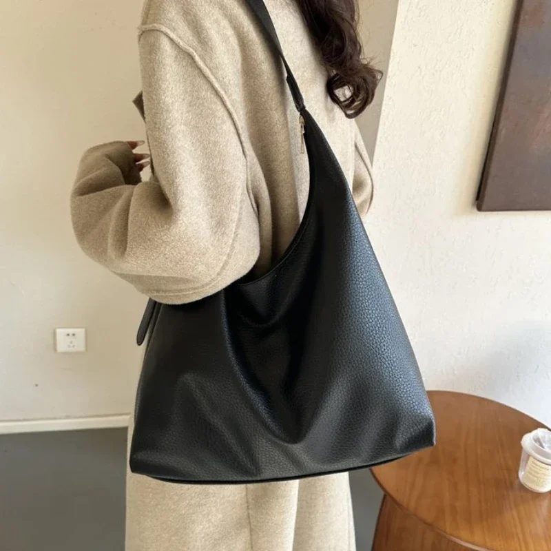 Moda Deri Tote Çanta Kadınlar  - Women Bags Trend 2025 incelemesi ve fiyatı